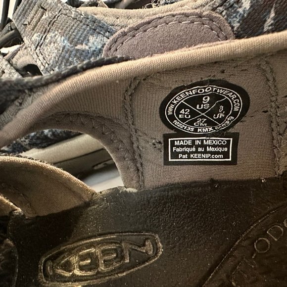 KEEN Men's Newport H2 Sandals Blue Synthetic Size 9 Outdoor Water Shoes - Picture 9 of 9